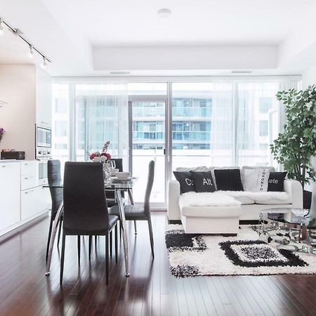 Royal Stays Condominiums - Upscale Downtown Suites Toronto Extérieur photo