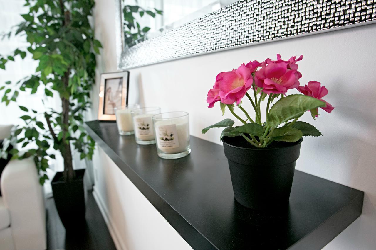 Royal Stays Condominiums - Upscale Downtown Suites Toronto Extérieur photo