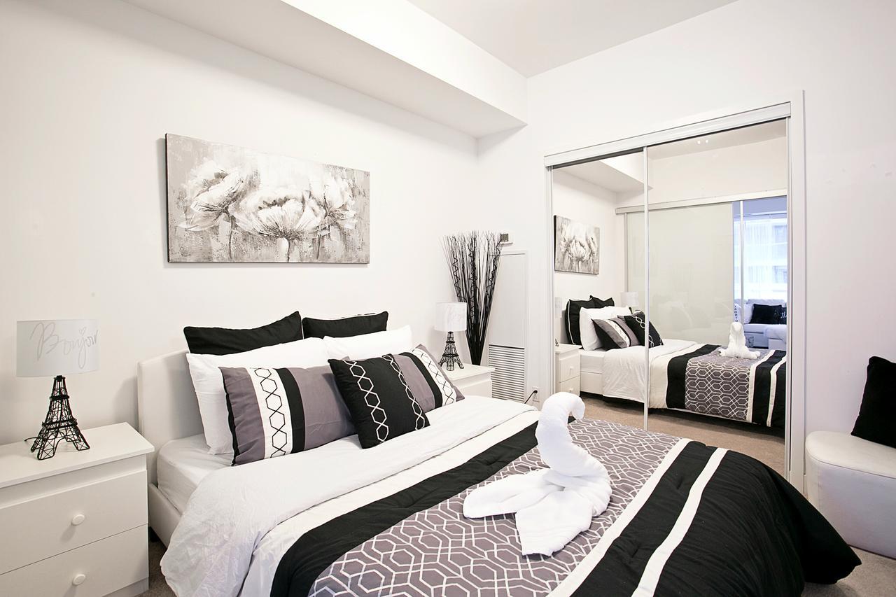 Royal Stays Condominiums - Upscale Downtown Suites Toronto Extérieur photo