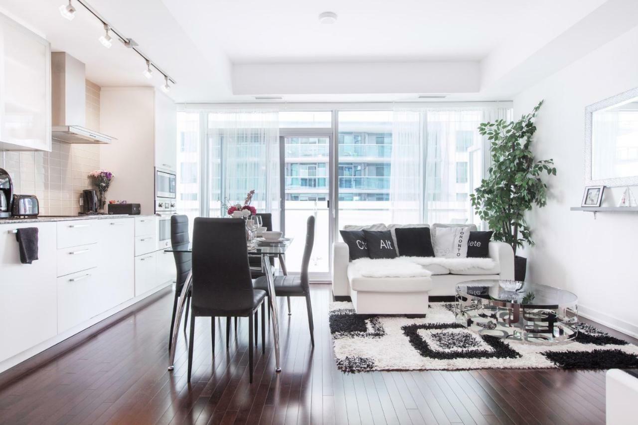 Royal Stays Condominiums - Upscale Downtown Suites Toronto Extérieur photo